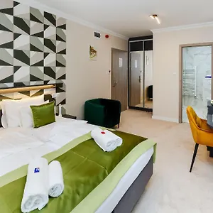 https://lumen-panzio.egerhotels.net