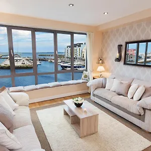sea-view-luxury-city-centre-best-location.galwayhotelsireland.net/
